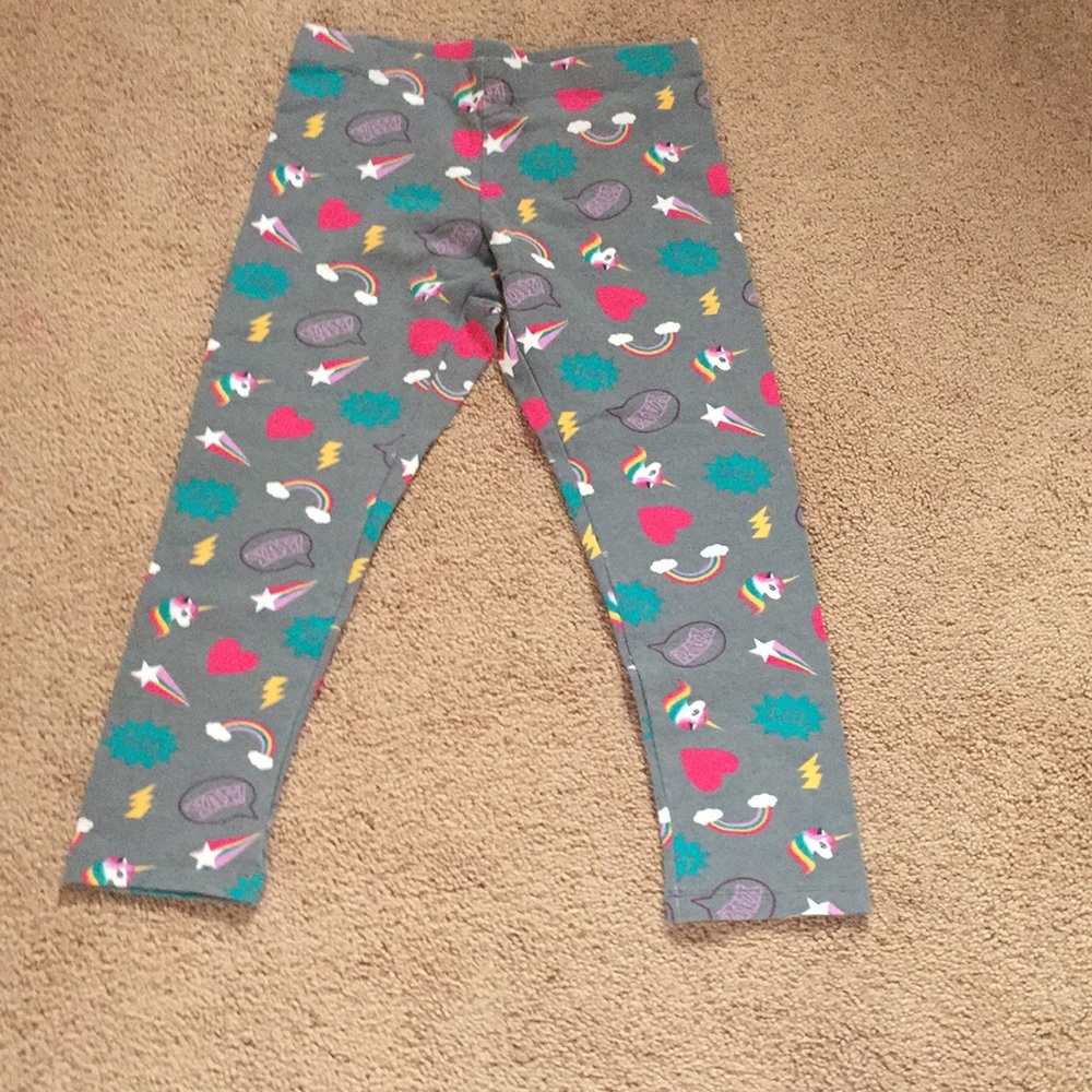 Gray leggings with emojis